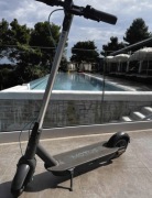 Hulajnoga elektryczna Motus Scooty 10 rok 2022
