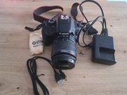 Canon EOS 100D + obiektyw 18-mm + karta 8GB + torba na aparat i statyw.