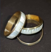 Bransolety Vintage z 80,- lat XX na szczęście