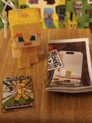 Figurka ALEX GOLDEN ARMOR Minecraft Kinder Joy VC312 + token.