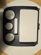 Volkswagen Golf 5, V . Ramka radia,panel,oslona radia