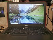Laptop DELL p66f001