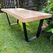 Stolik kawowy z litego klonu