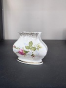 Porcelanowy serwetnik złota róża 