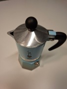 Kawiarka bialetti rainbow niebieska 1 filiżanka 