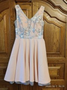 Sukienka koronkowa elegancka