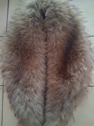 Zara, etola z futra, szal