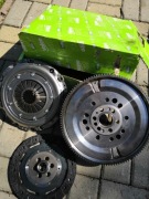 BMW Koło dwumasowe sprzęgło komplet valeo