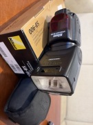 Lampa błyskowa Nikon SB-900 niemal nieużywana