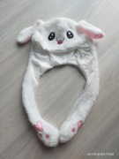 Czapka z ruchomymi uszkami 