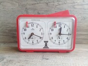 zegar szachowy aradora international