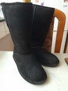 Czarne buty damskie zimowe ocieplane długie śniegowce Bearpaw