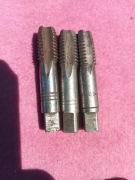 99. Komplet gwintowników ręcznych calowych W5/8"