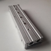 MXS16-75 SMC Siłownik pneumatyczny z prowadnicą