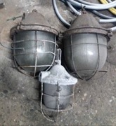 Stare lampy przemysłowe 