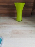 Wysoki szklany wazon