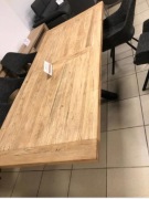 Sprzedam piękny stół dębowy boho. Nowy, nieużywany. C.H. Rozdzień.