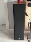 Amplituner Herman/kardon plus podłogówki i centralny głośniki JBL