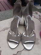 Buty damskie na obcasie 