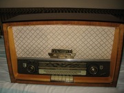 Niemieckie radio Philips-Saturn 563