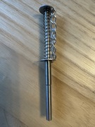 Tłoczek do pozyskiwania pierzgi