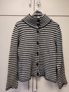 Zapinany na guziki sweter marki KappAhl