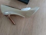 Oryginalne Szpilki Calvin Klein, Kolor Nude, 100% Skóra, Wizytowe