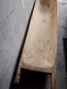 Koryto wydrążone z jednego pnia drzewa  