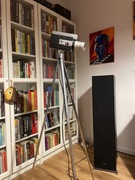 Kamera Canon lampka stojąca