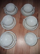 Komplet 6 filiżanek i 5 talerzyków porcelanowych Chodzież.Stan bardzo dobry