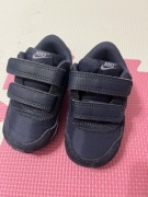 Buty sportowe NIKE MD Vailand, rozmiar 21, 11 cm