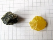 Granat Grosular oraz kryształ Siarki - zestaw  #5