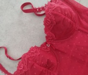 Triumph Innocence Temptation nowy gorset 75B figi