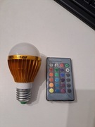 Żarówka LED E27 RGB z pilotem 5W