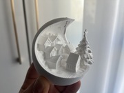 Świąteczna Bombka 3D z Zimową Wioską – Drukowana Dekoracja