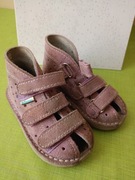 Papcie dla dziewczynki 22