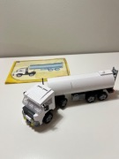 Klocki Cobi, limitowana edycja dla BP - cysterna z paliwem