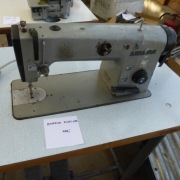 Maszyna szwalnicza - Minerva