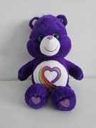 Care Bears Rainbow Heart maskotka Troskliwe Misie