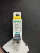 Wyłącznik nadprądowy Schneider Electric ic60n b6