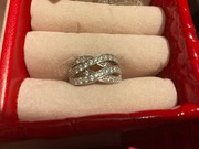 Srebrny pierścionek z cyrkoniami 925