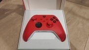 Kontroler bezprzewodowy Xbox Series czerwony Pulse Red stan idealny