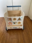 Nefere adam toys wózek drewniany pchacz chodzik