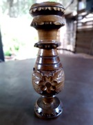 Wazon drewniany rzeźbiony 