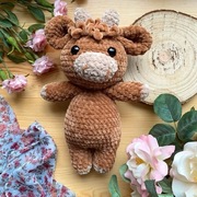 Krowa, krówka na szydełku, maskotka, pluszak.