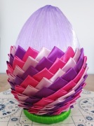 Jajko wielkanocne ze wstążki 