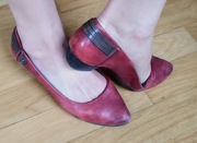 Czółenka baleriny czerwona skóra retro 41