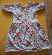 Sukienka rozmiar 110 krótki rękaw 