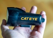 Mocna lampa rowerowa Cateye przednia mocowana na kierownicę