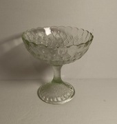 Owocarka szklana, migdały, Ząbkowice, Eryka Trzewiki- Drost, zielona